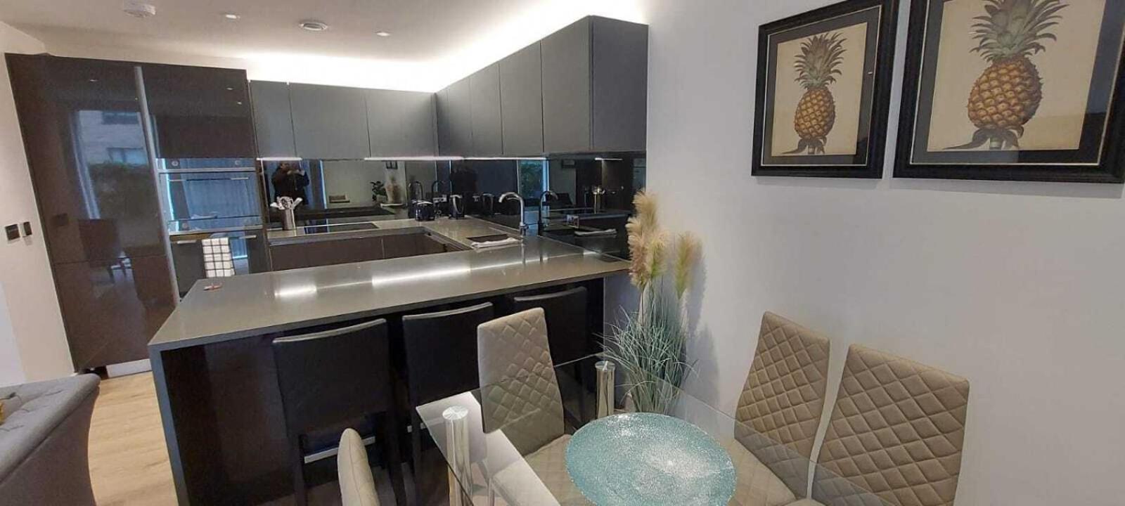 2 Bed Property Close To Heathrow Airport هاونسلو المظهر الخارجي الصورة