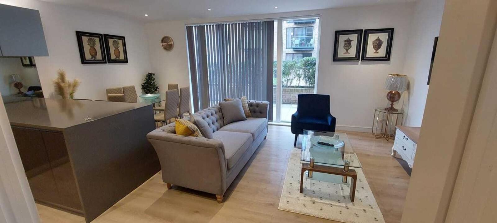 2 Bed Property Close To Heathrow Airport هاونسلو المظهر الخارجي الصورة