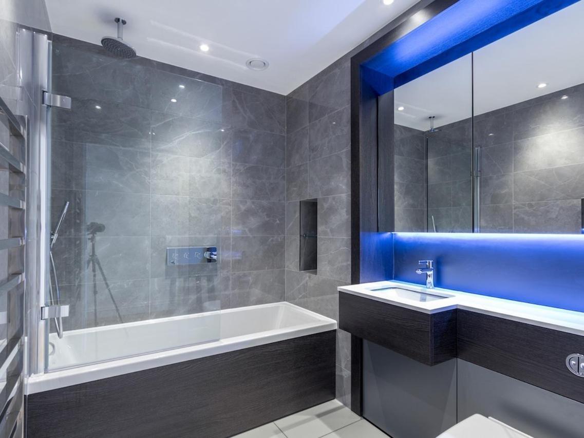 2 Bed Property Close To Heathrow Airport هاونسلو الغرفة الصورة